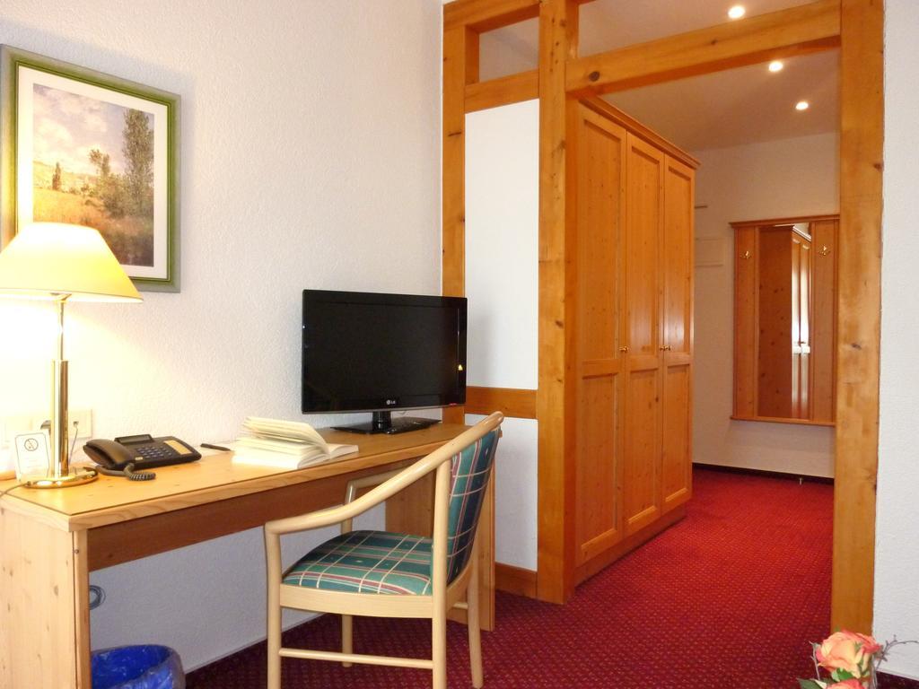 Landhaus Mueritzgarten Hotel Garni Röbel Quarto foto
