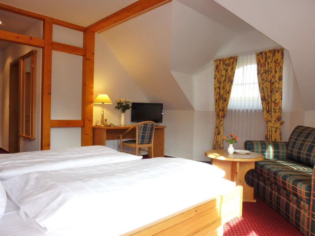 Landhaus Mueritzgarten Hotel Garni Röbel Quarto foto